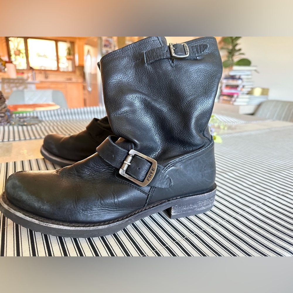 Frye Veronica Leather Buckle Short Moto Boots 8.5 B